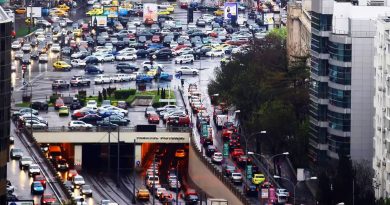 Sistem inteligent Google pentru gestionarea traficului din București.