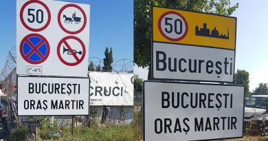 Panou la intrarea în București, simbol al martir și al luptei românilor pentru libertate
