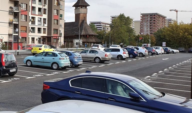 Masini parcate in sectorul 4