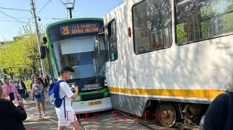 Două tramvaie s-au ciocnit la Eroii Revoluției. Circulația liniilor STB a fost afectată