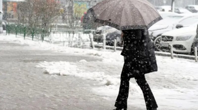 Vreme rece în București cu ploaie, nori și temperaturi scăzute de primăvară