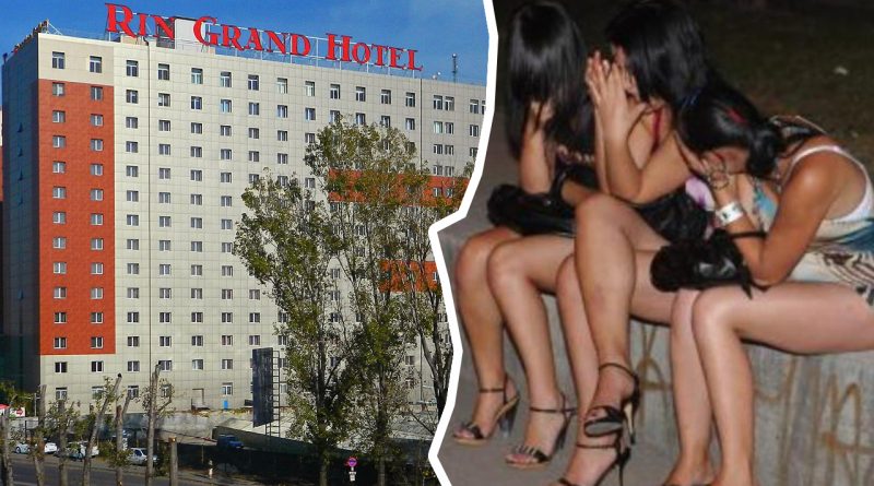 Fotografia surprinde aspectul modern al clădirii, oferind un contrast puternic cu problemele sociale semnalate de locatari și autorități.