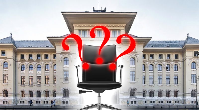 Imagine cu un scaun in fata Primariei Capitalei